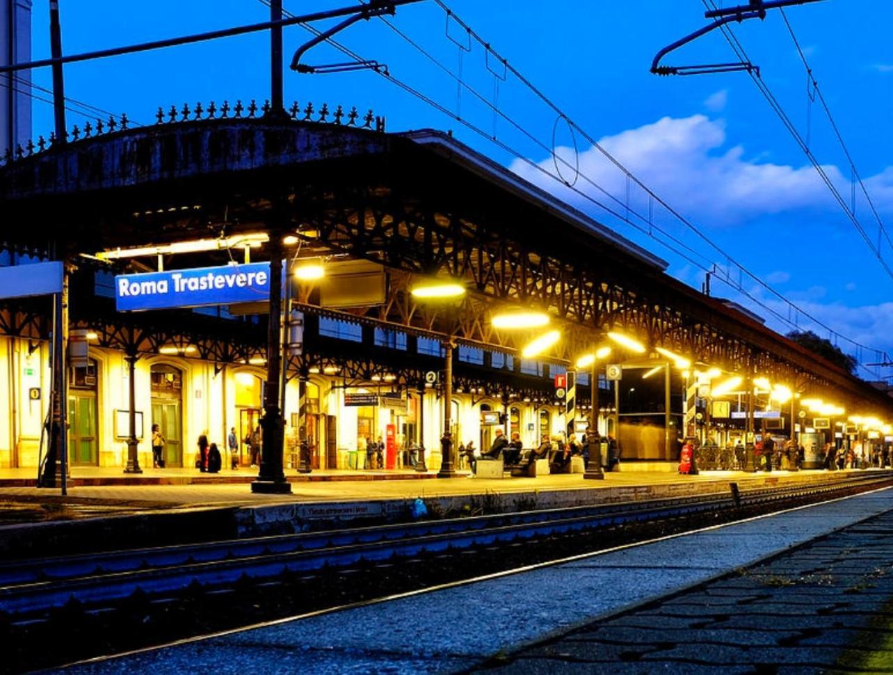 Radio Intero Moderno A Trastevere Appartamento